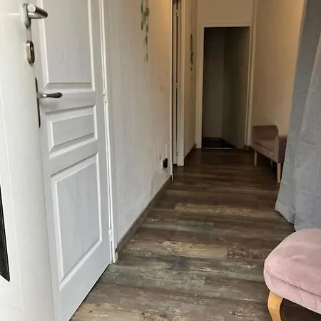 Maison De *